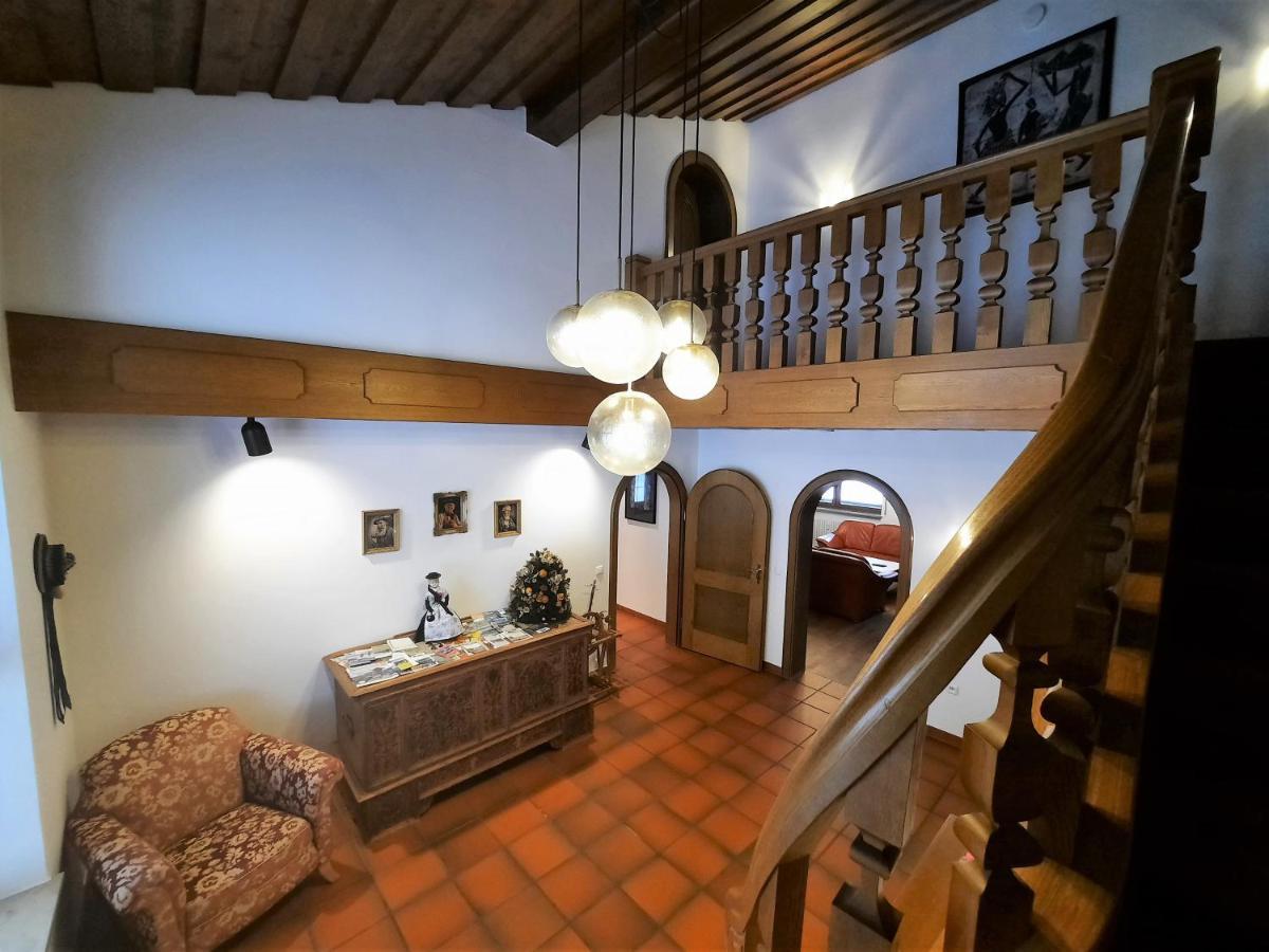 Ferienwohnung Zwischen Mozart und König Ludwig Teisendorf Exterior foto